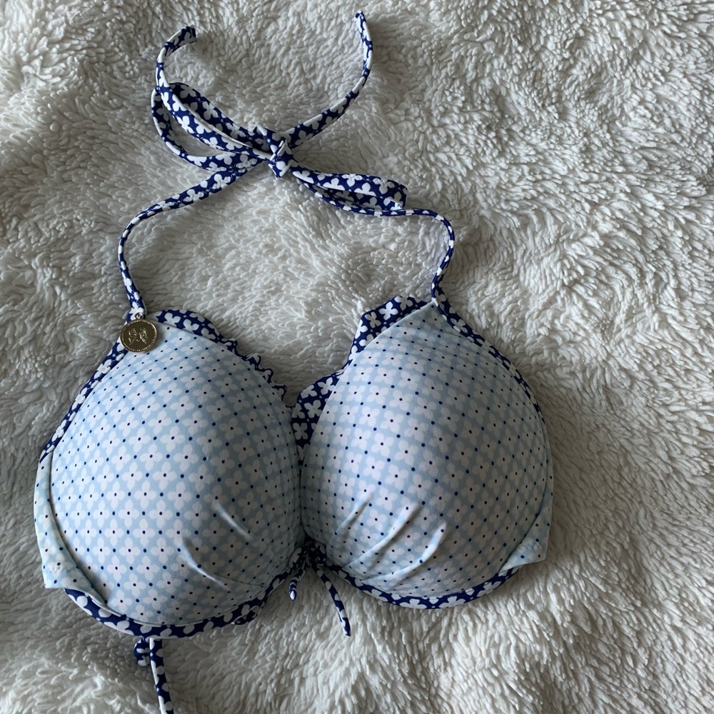 Victoria’s Secret bikini padded top